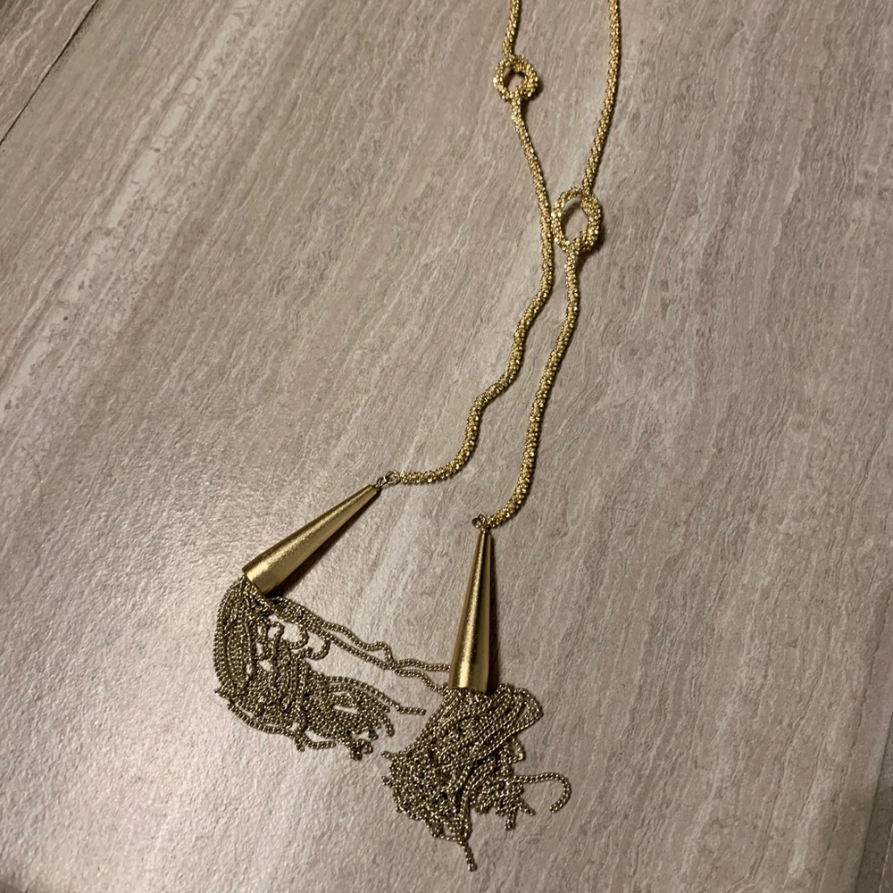 Kendra Scott long Phara necklace in GOLD